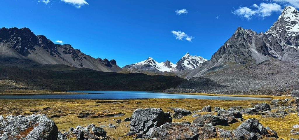 lakes in ausangate