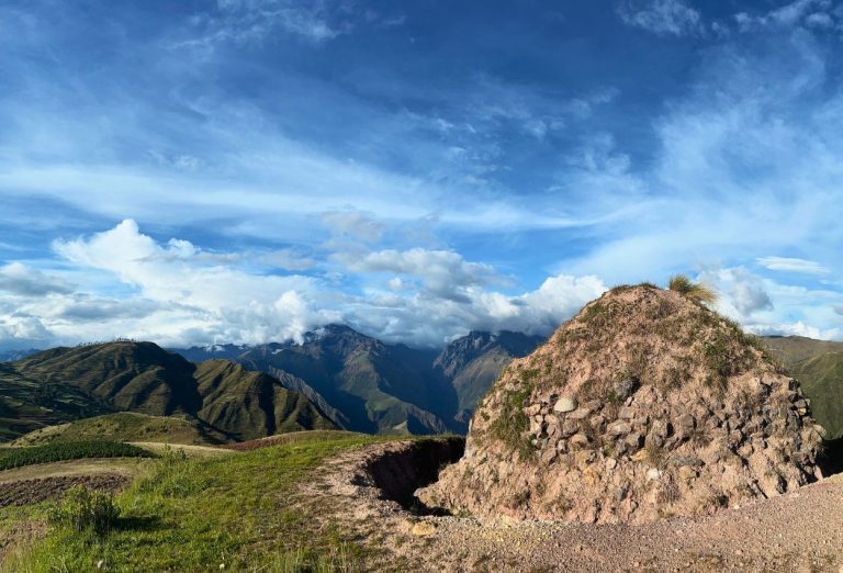 Rainbow Mountain Hike – 1 Day