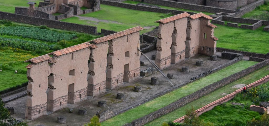 raqchi inca site